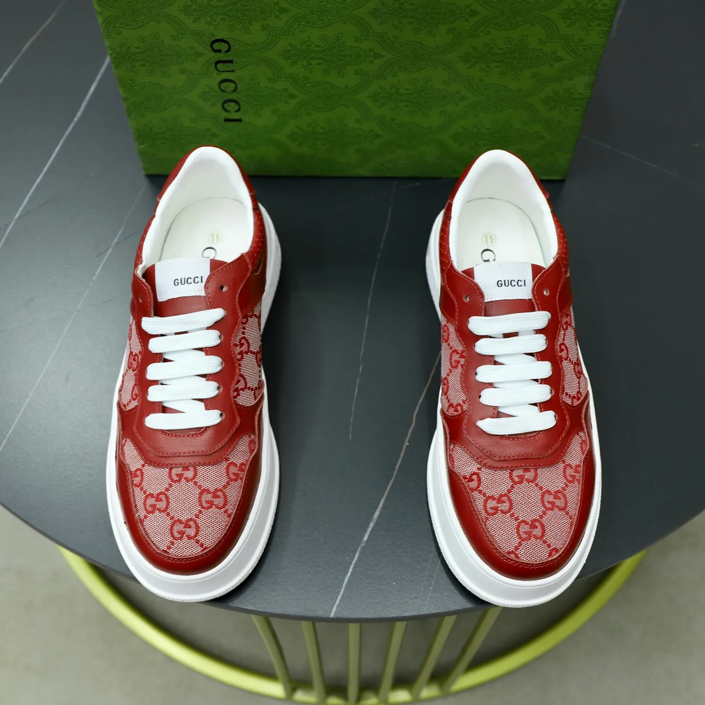 Men's shoes: 400💰🙅‍♂️🙅‍♂️🙅‍♂️ Brand: GUCCI Standard code: 38-44 (45 customized) Grade: Same as the official website Material: Original leather splicing brand cloth Comfortable and breathable sheepskin lining Lightweight wear-resistant outsole Style category: Men's fashion casual shoes Sports shoes Distinguished luxury brand elements Top luxury Color: actual picture color